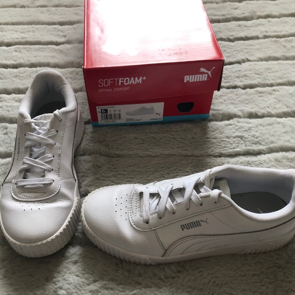 Puma Carina Sneakers women size 6.5